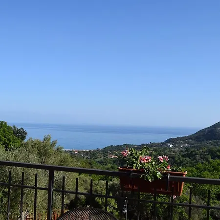 Al Boschetto شقة *